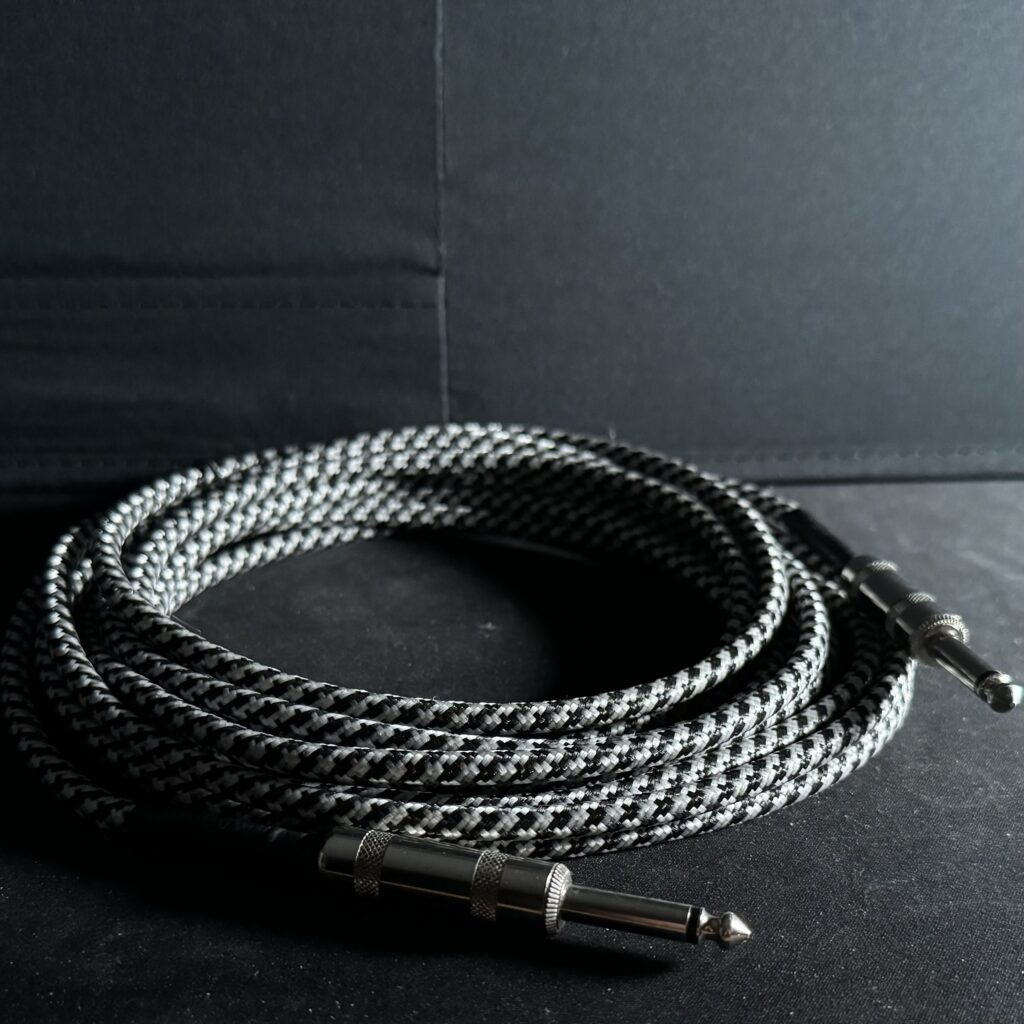 TS/ Instrument cable 